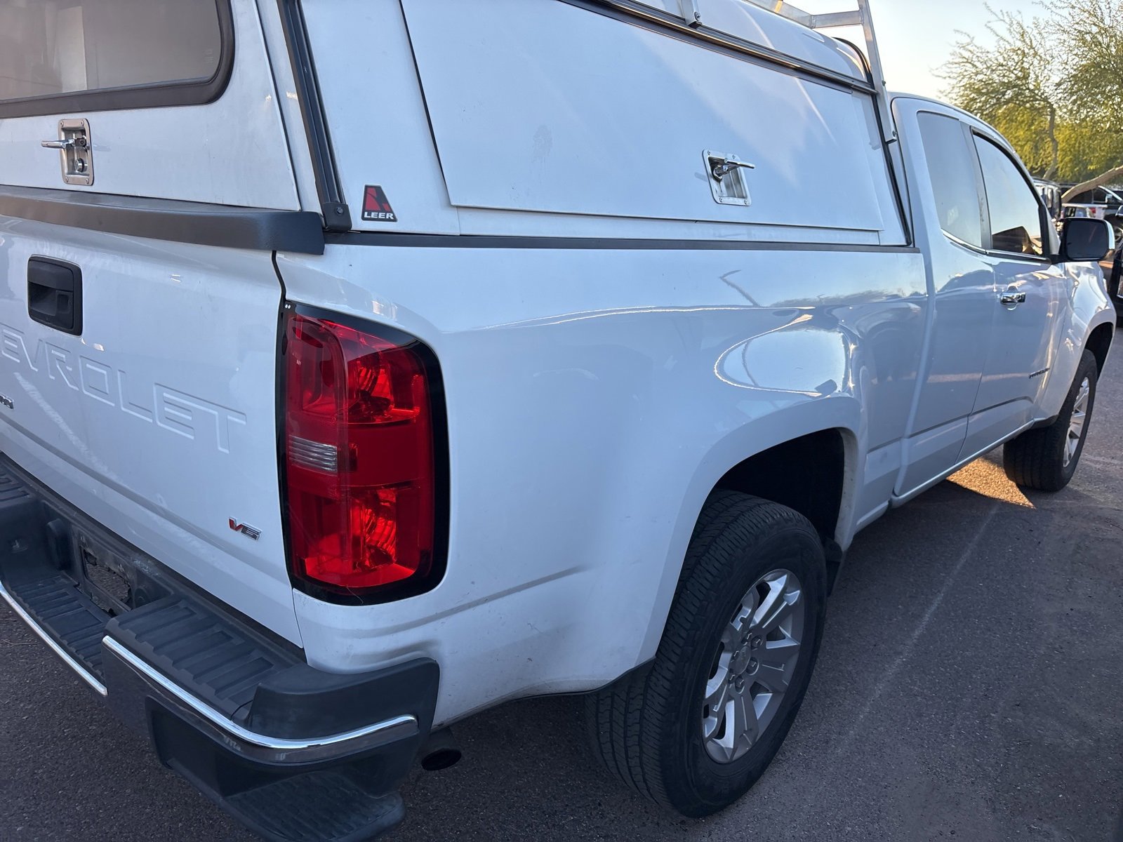 2022 Chevrolet Colorado LT photo 3