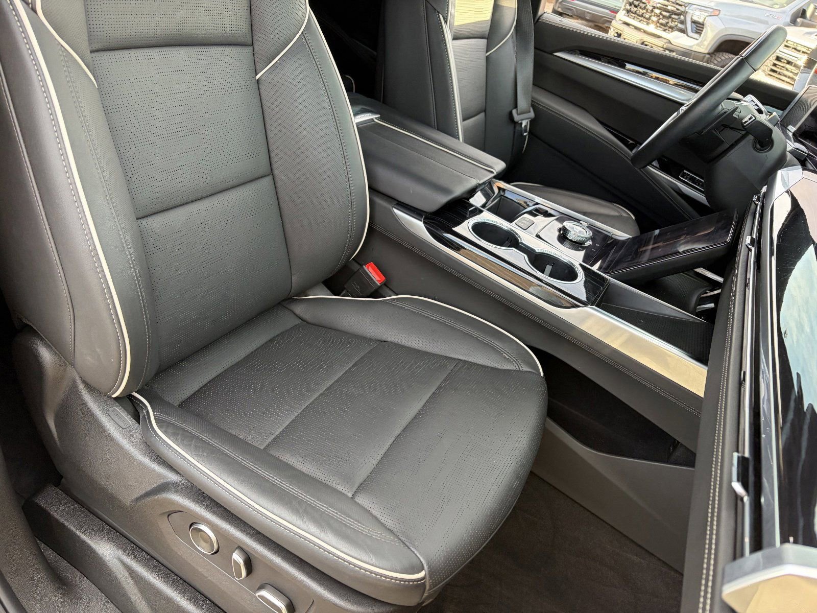 2026 Cadillac Escalade ESV Sport - Photo 11