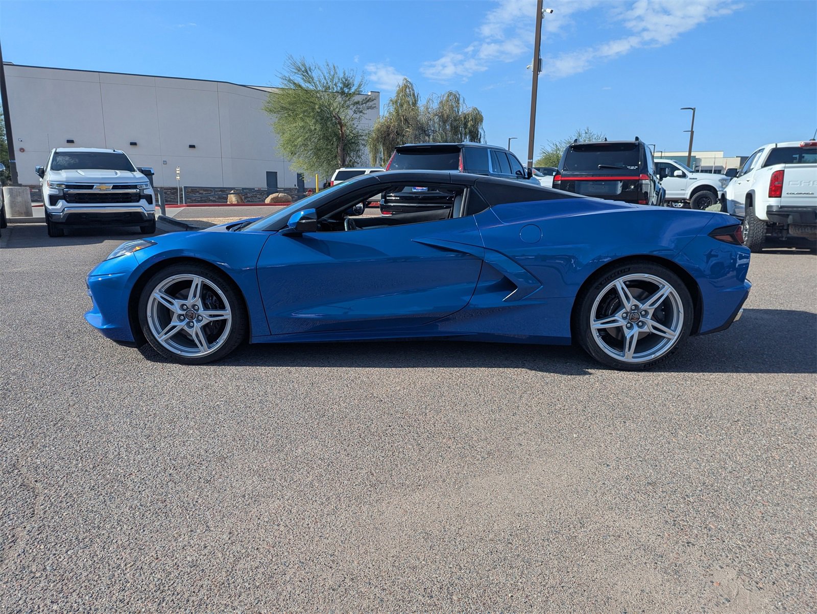 2021 Chevrolet Corvette Stingray 2LT Convertible photo 2