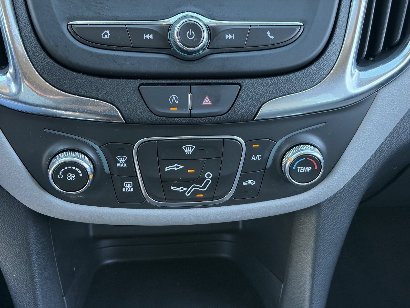 2024 Chevrolet Equinox LS - Photo 29