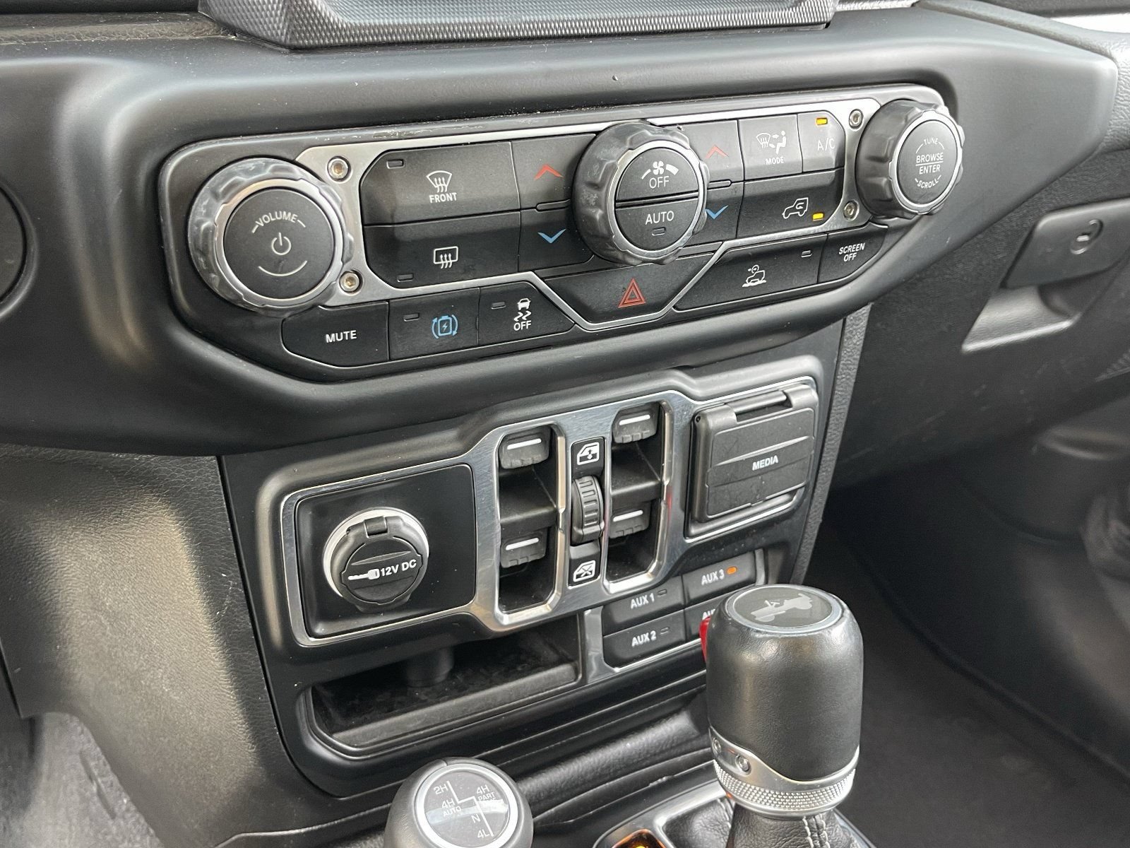 2023 Jeep Wrangler 4xe Sahara 4XE - Photo 25