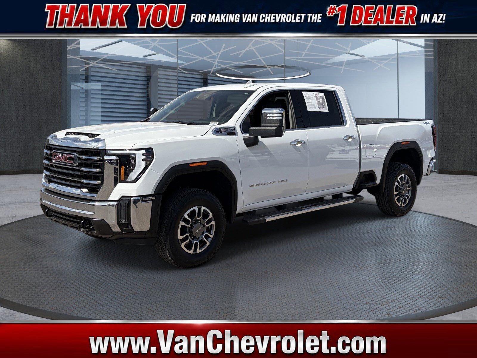 2025 GMC Sierra 4WD Crew Cab Standard Box SLT's photo