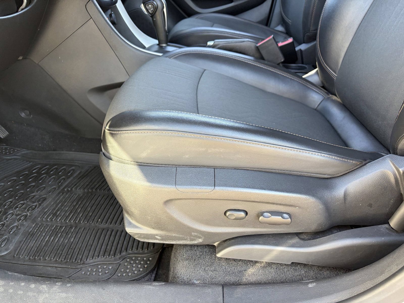 2022 Chevrolet Trax LT - Photo 22