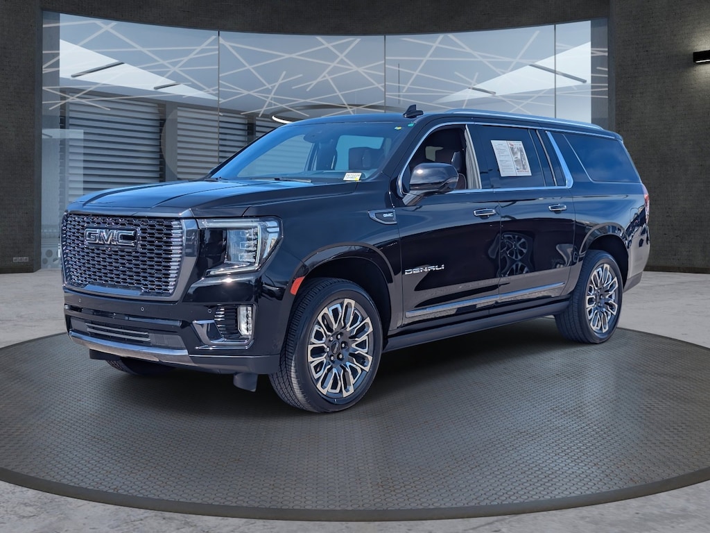 Used 2023 GMC Yukon XL Denali Ultimate SUV