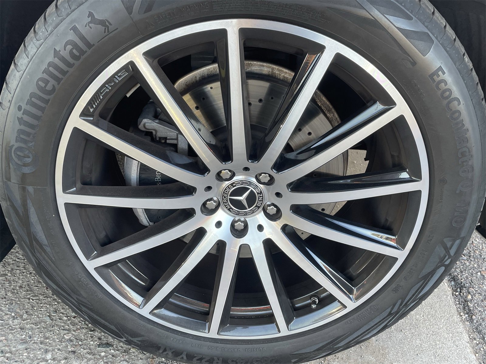 2025 Mercedes Benz GLS 450 4MATIC photo 4