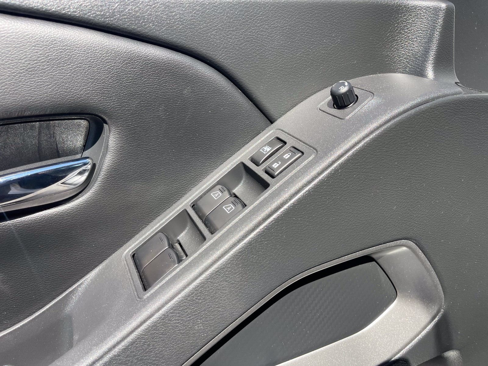 2026 Nissan Frontier SV - Photo 22