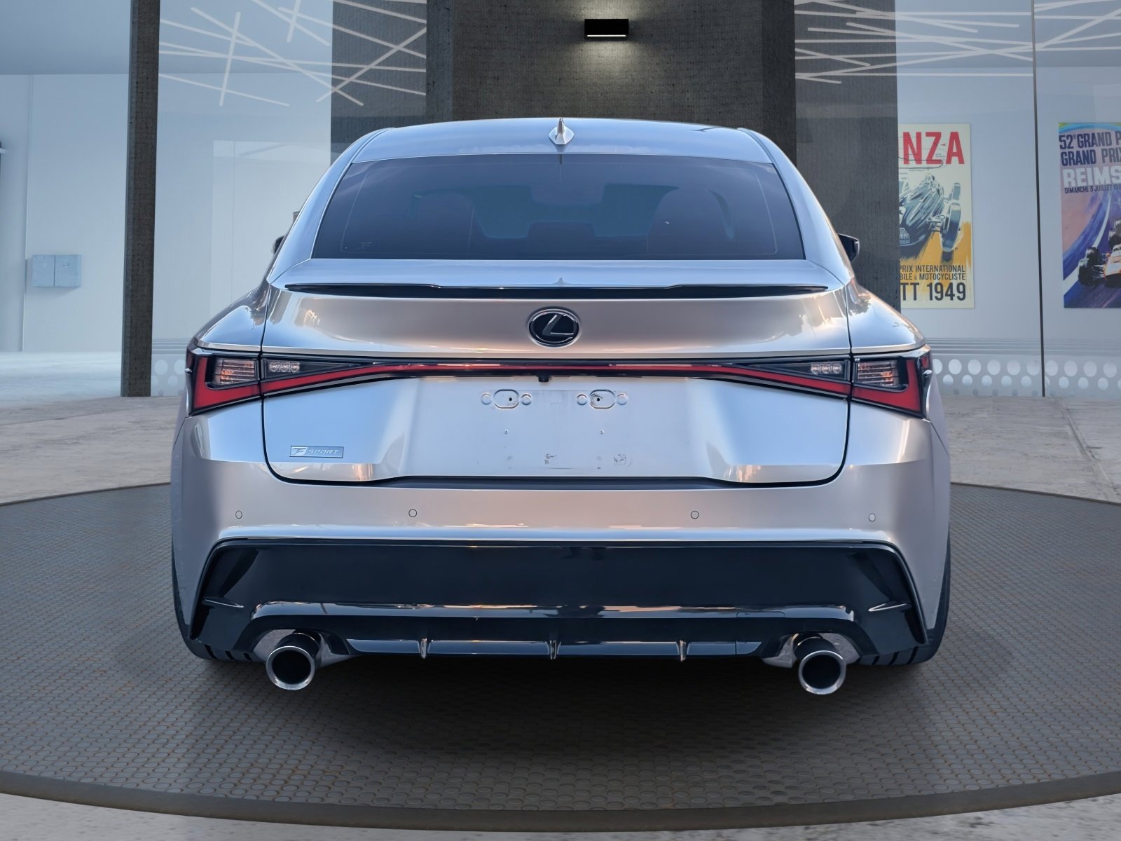 2021 Lexus IS 350 F SPORT photo 4