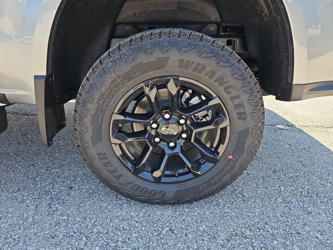 2025 Chevrolet Colorado Z71 - Photo 32