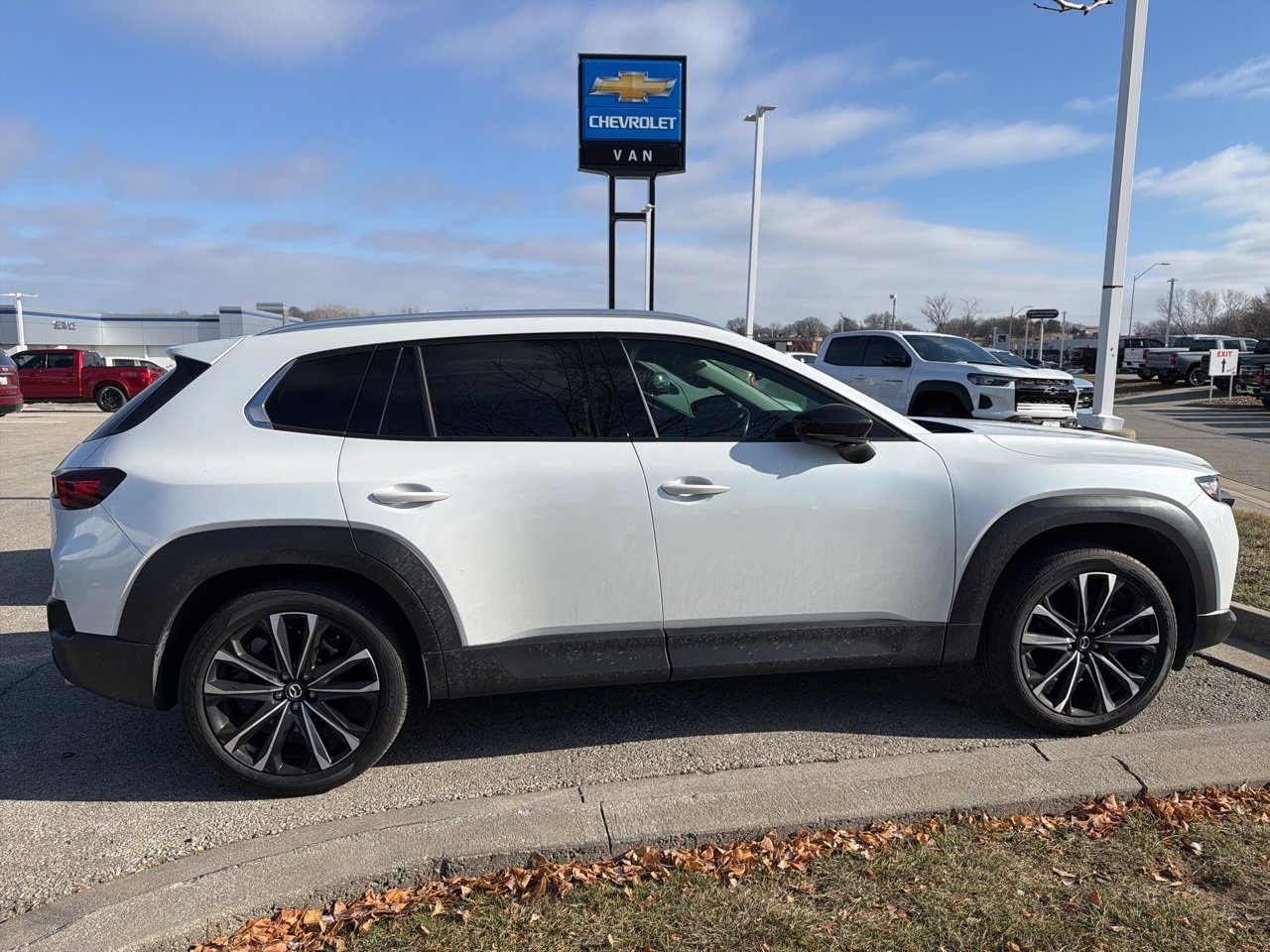 2024 Mazda CX-50 S PREMIUM PLUS's photo