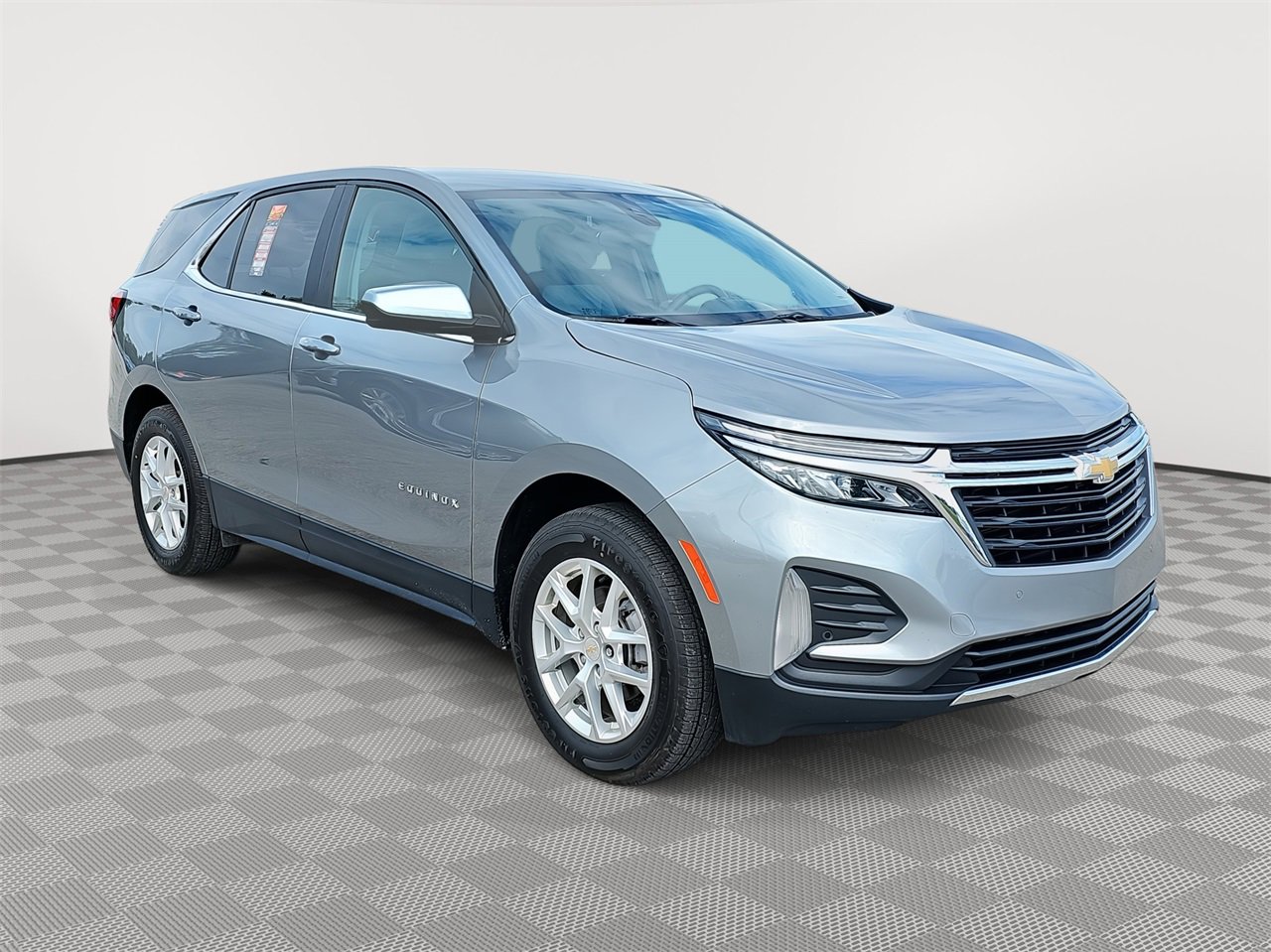 2023 Chevrolet Equinox LT photo 3