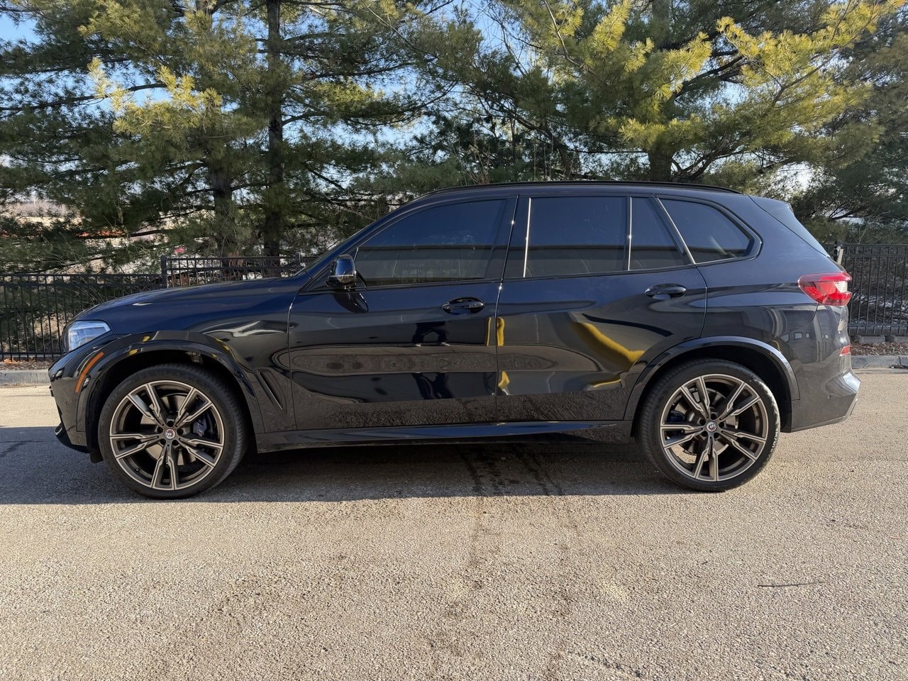 2023 BMW X5 M50i's photo