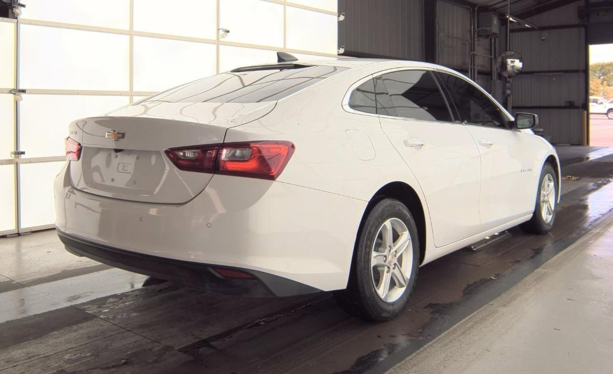 2024 Chevrolet Malibu LS photo 4