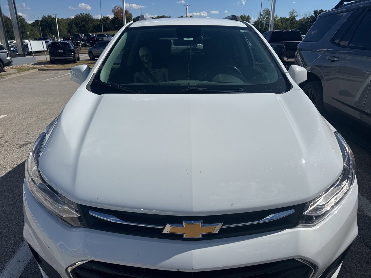 Used 2019 Chevrolet Trax LT with VIN KL7CJLSB2KB851098 for sale in Kansas City