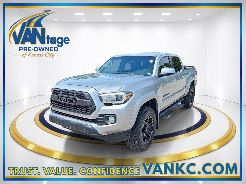 Used 2017 Toyota Tacoma SR5 V6 Truck