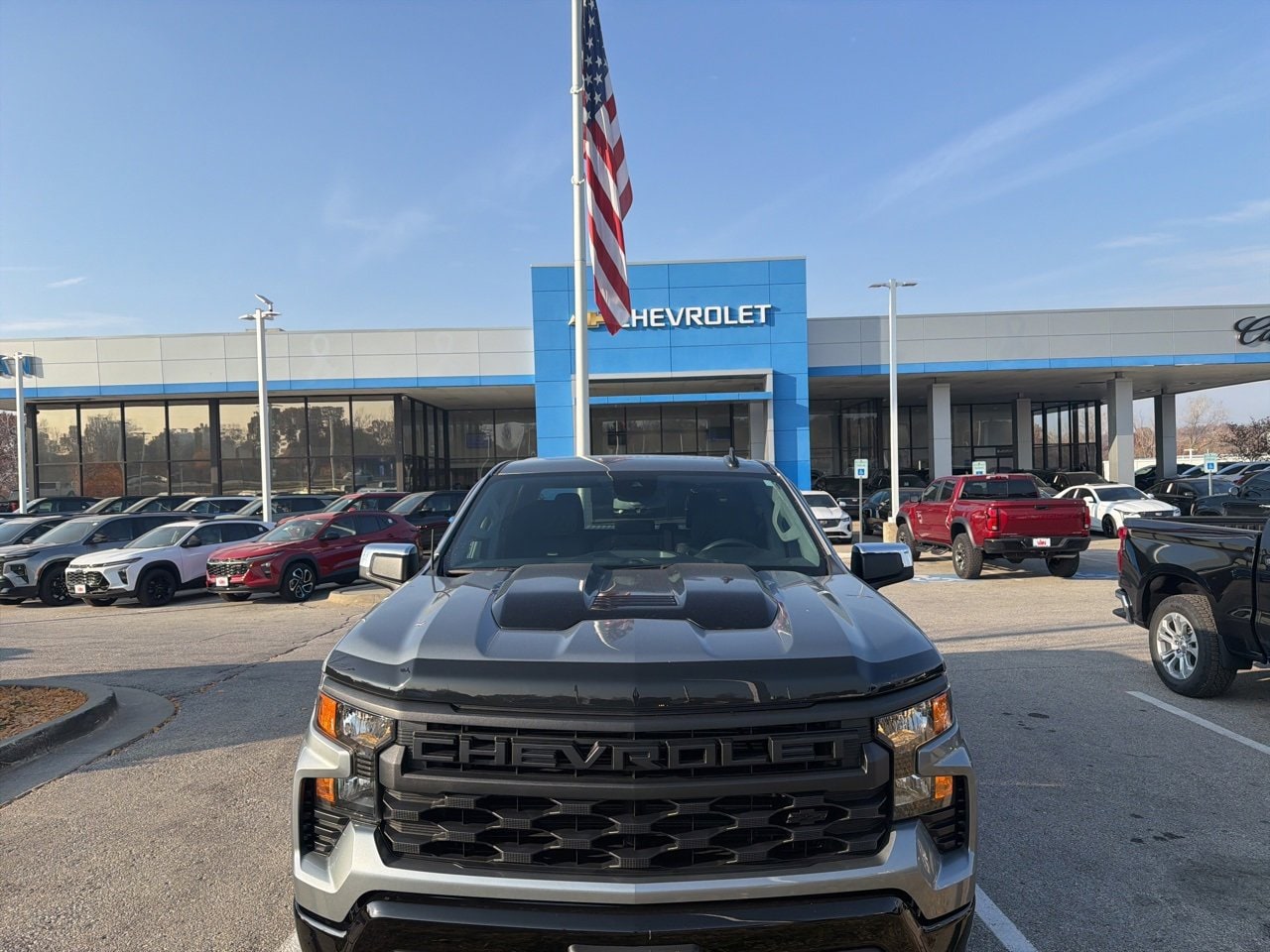 Used 2023 Chevrolet Silverado 1500 Custom with VIN 3GCUDCED4PG281163 for sale in Kansas City