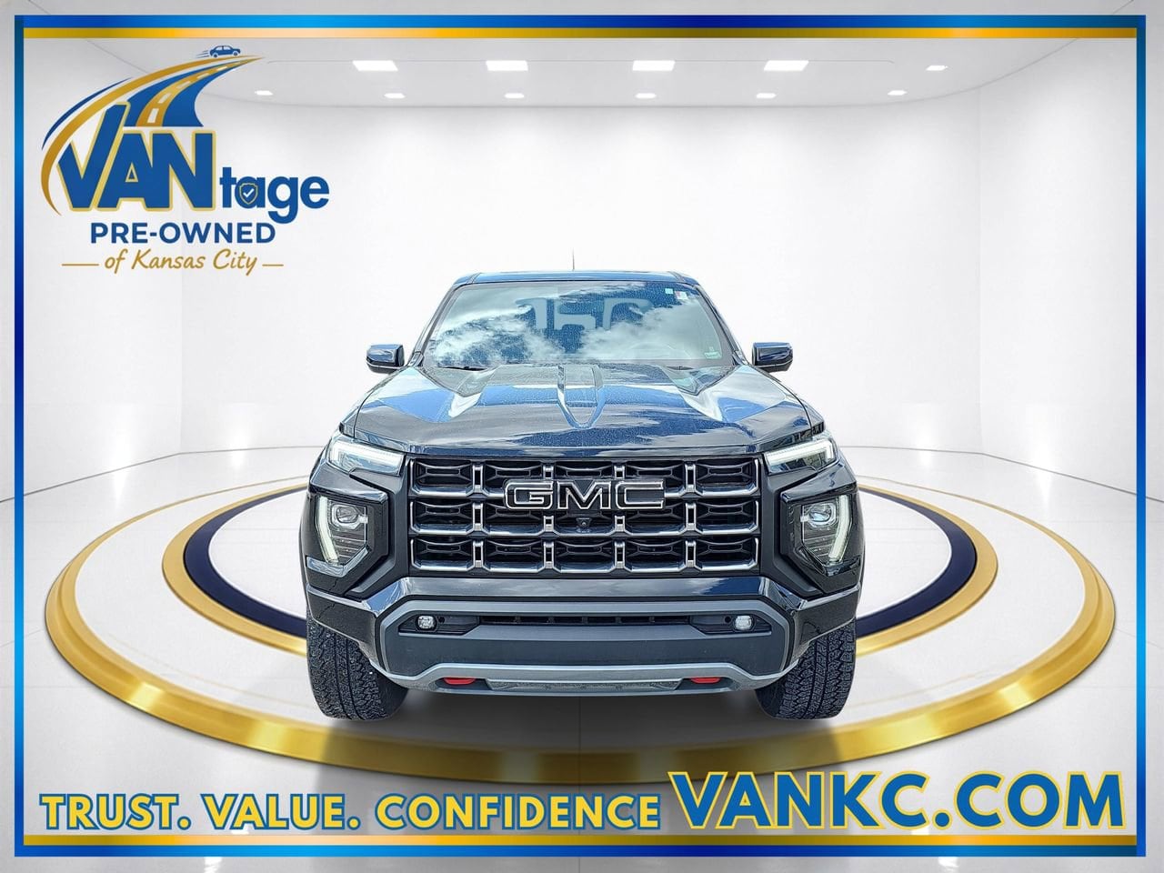 Used 2023 GMC Canyon AT4 with VIN 1GTP6DEK6P1166204 for sale in Kansas City