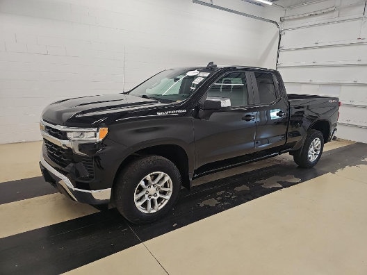 Used 2022 Chevrolet Silverado 1500 LT with VIN 1GCRDKEK1NZ570240 for sale in Kansas City