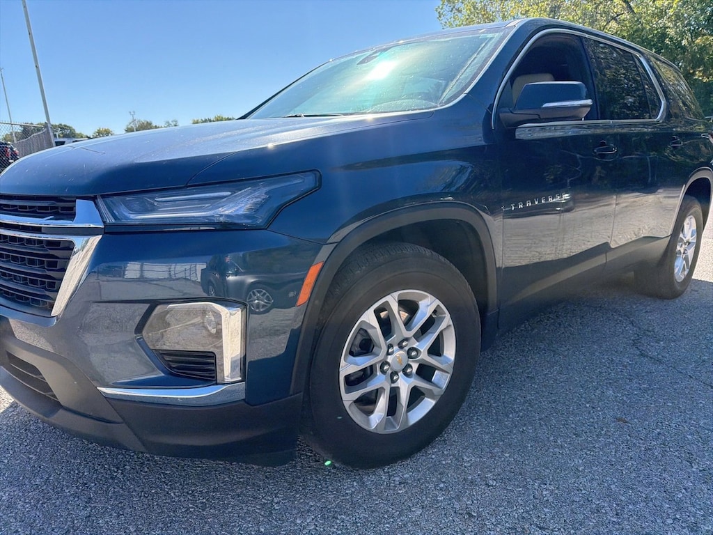 Certified 2023 Chevrolet Traverse LS SUV