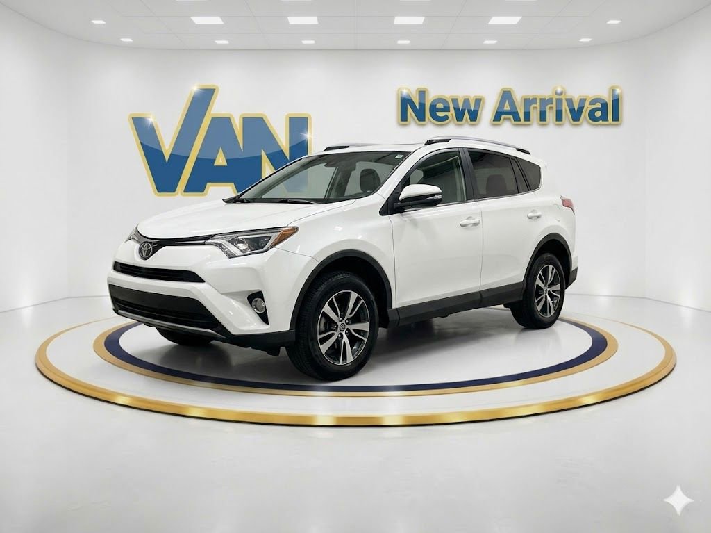 2017 Toyota RAV4 XLE's photo