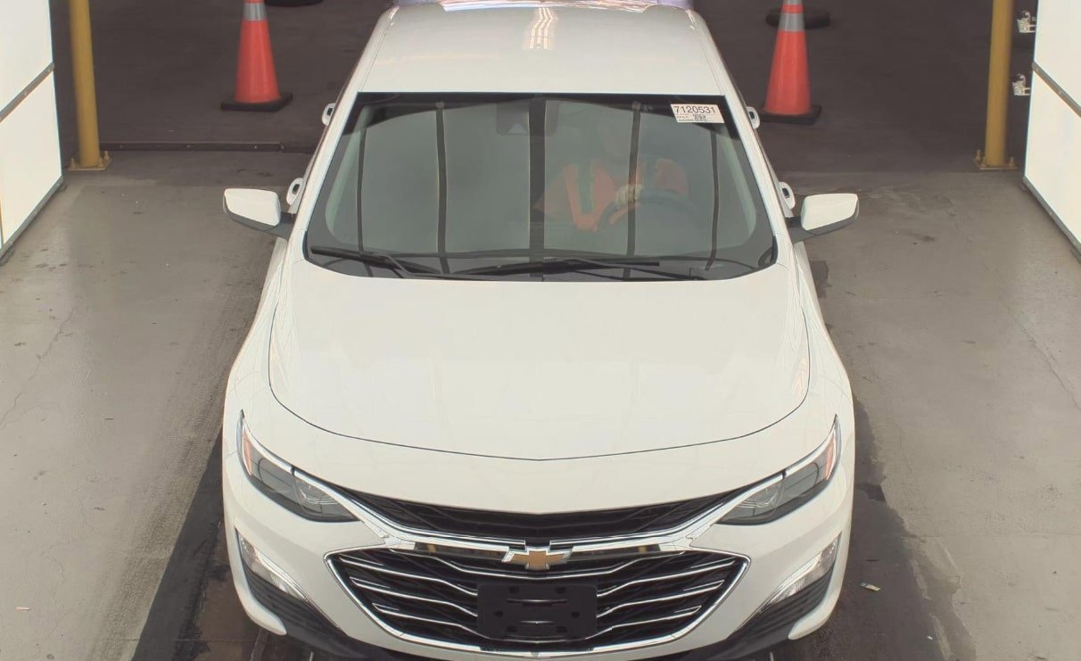 2024 Chevrolet Malibu LS photo 2