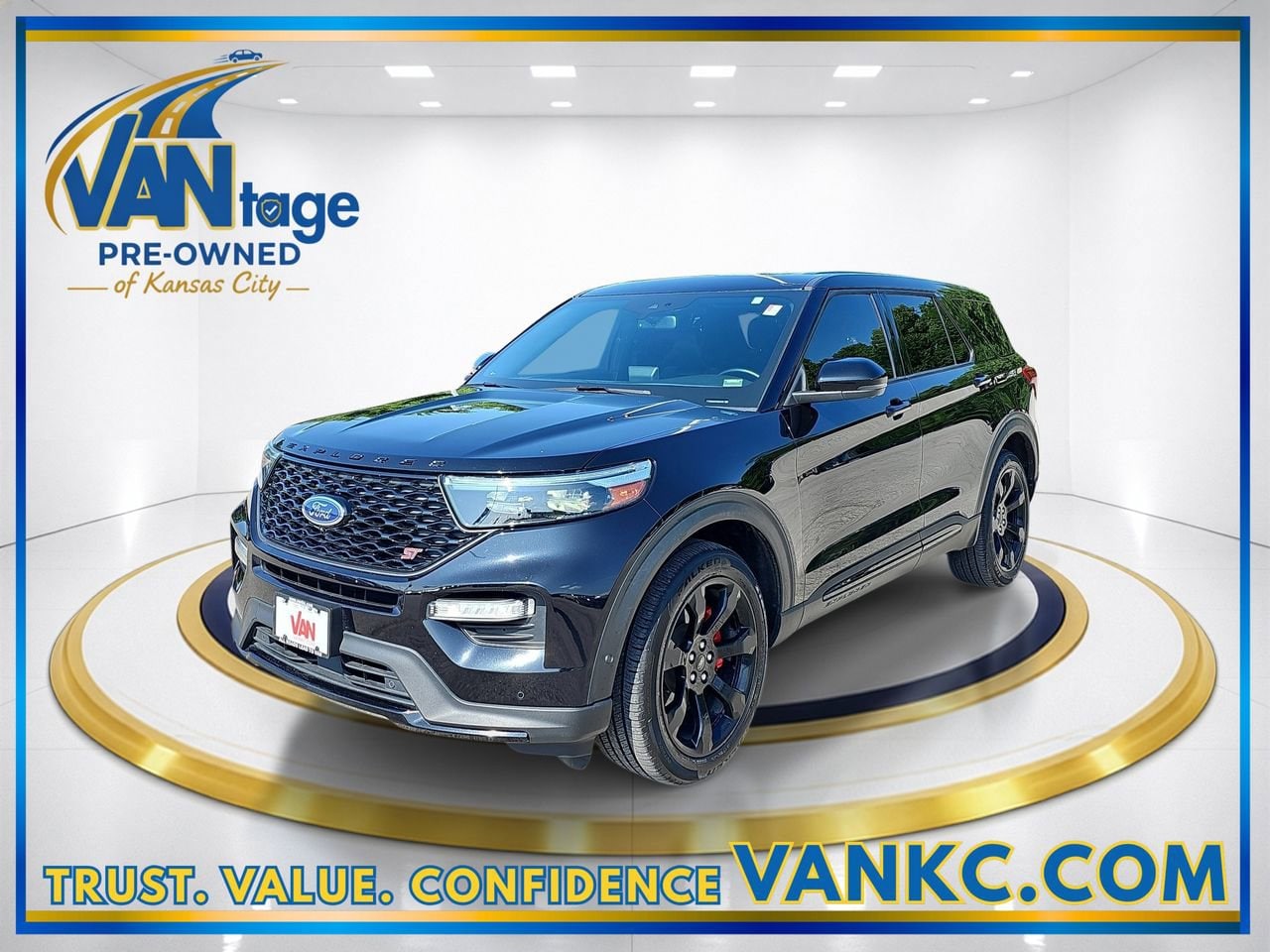 2021 Ford Explorer ST 4WD's photo
