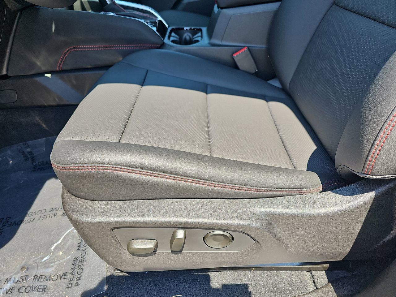 2025 Chevrolet Colorado Z71 - Photo 16