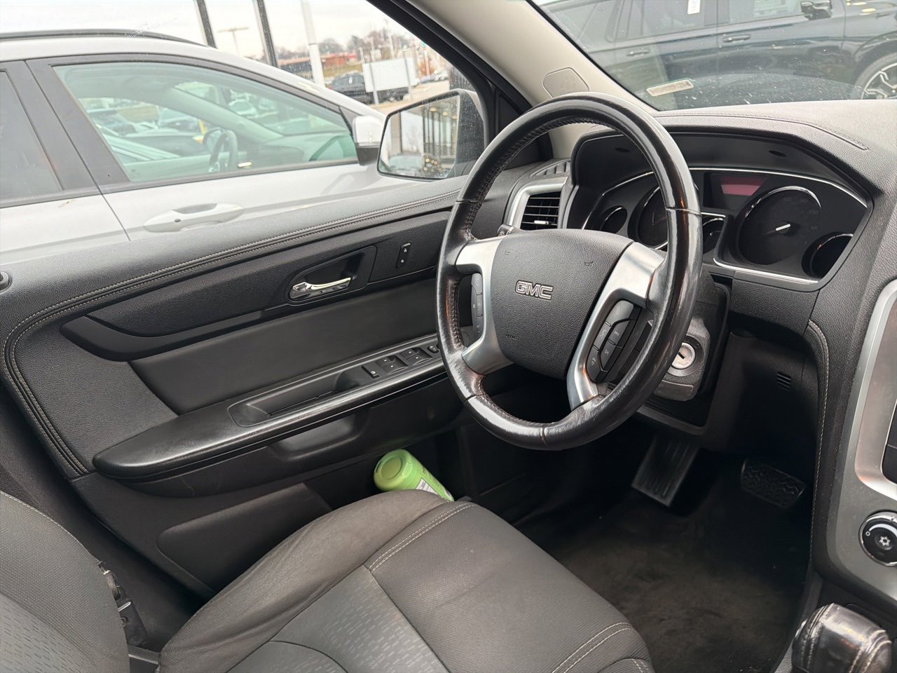 2016 Gmc Acadia SLE photo 3