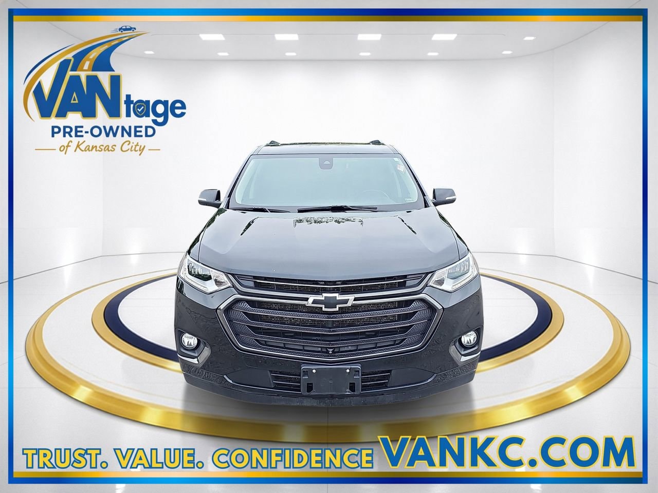Used 2021 Chevrolet Traverse Premier with VIN 1GNEVKKW3MJ123013 for sale in Kansas City