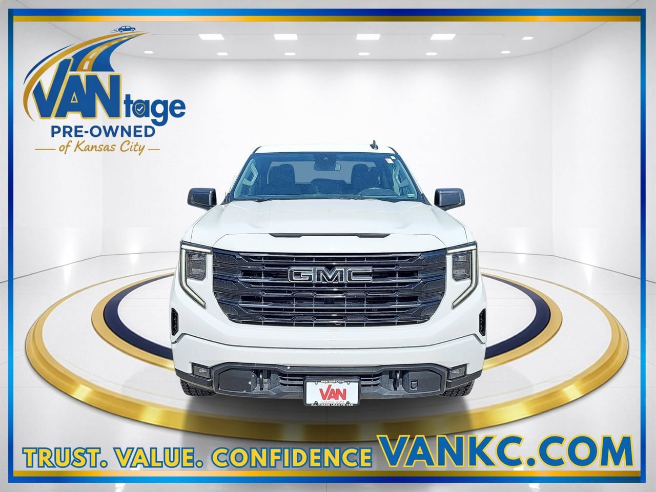 Used 2023 GMC Sierra 1500 Elevation with VIN 1GTVUCE80PZ313940 for sale in Kansas City