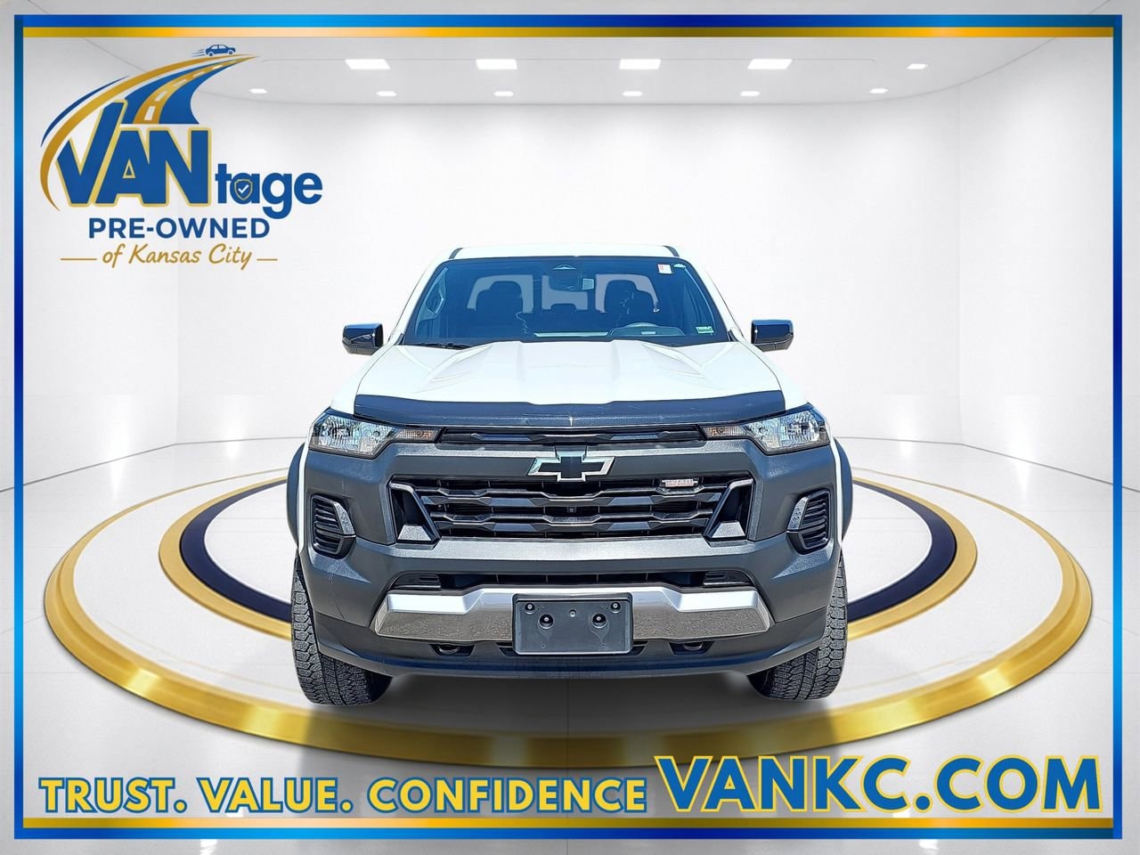 Used 2024 Chevrolet Colorado Trail Boss with VIN 1GCPTEEK8R1188240 for sale in Kansas City