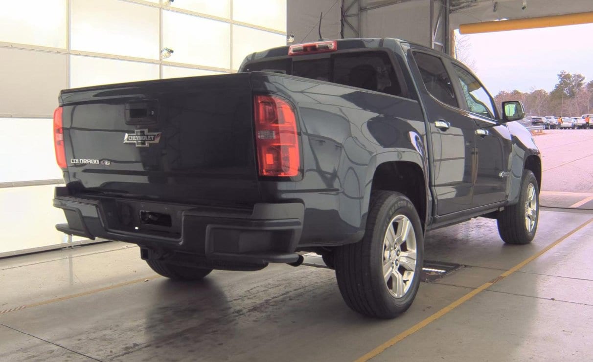 Used 2018 Chevrolet Colorado Z71 with VIN 1GCGTDENXJ1298781 for sale in Kansas City