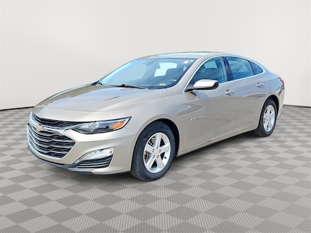 2023 Chevrolet Malibu LT Car