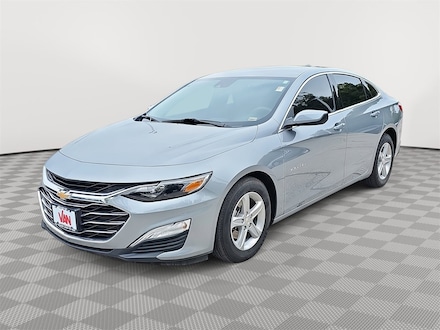 2025 Chevrolet Malibu LS Car