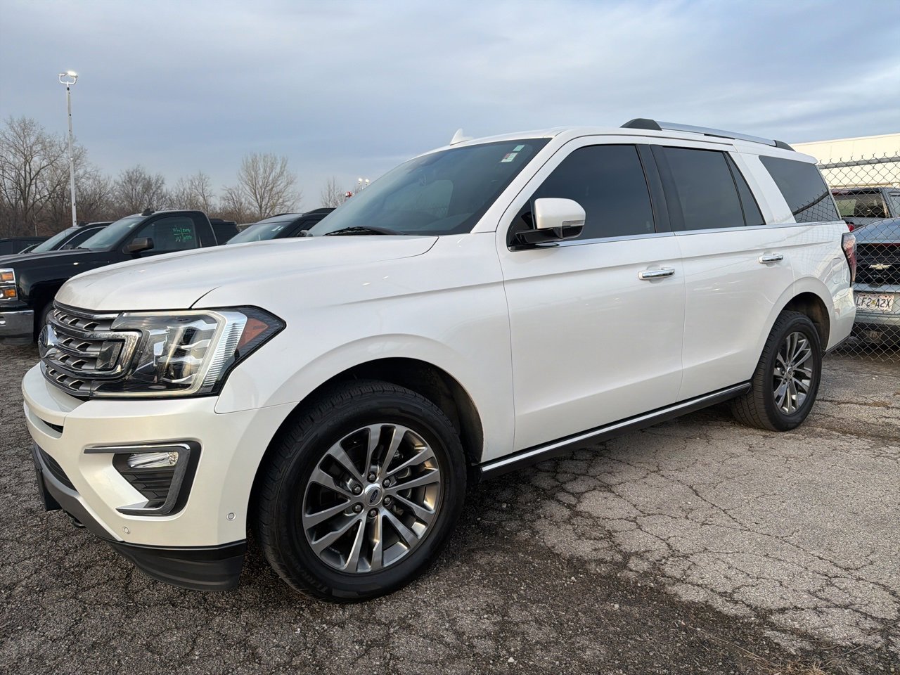 2018 Ford Expedition Limited's photo