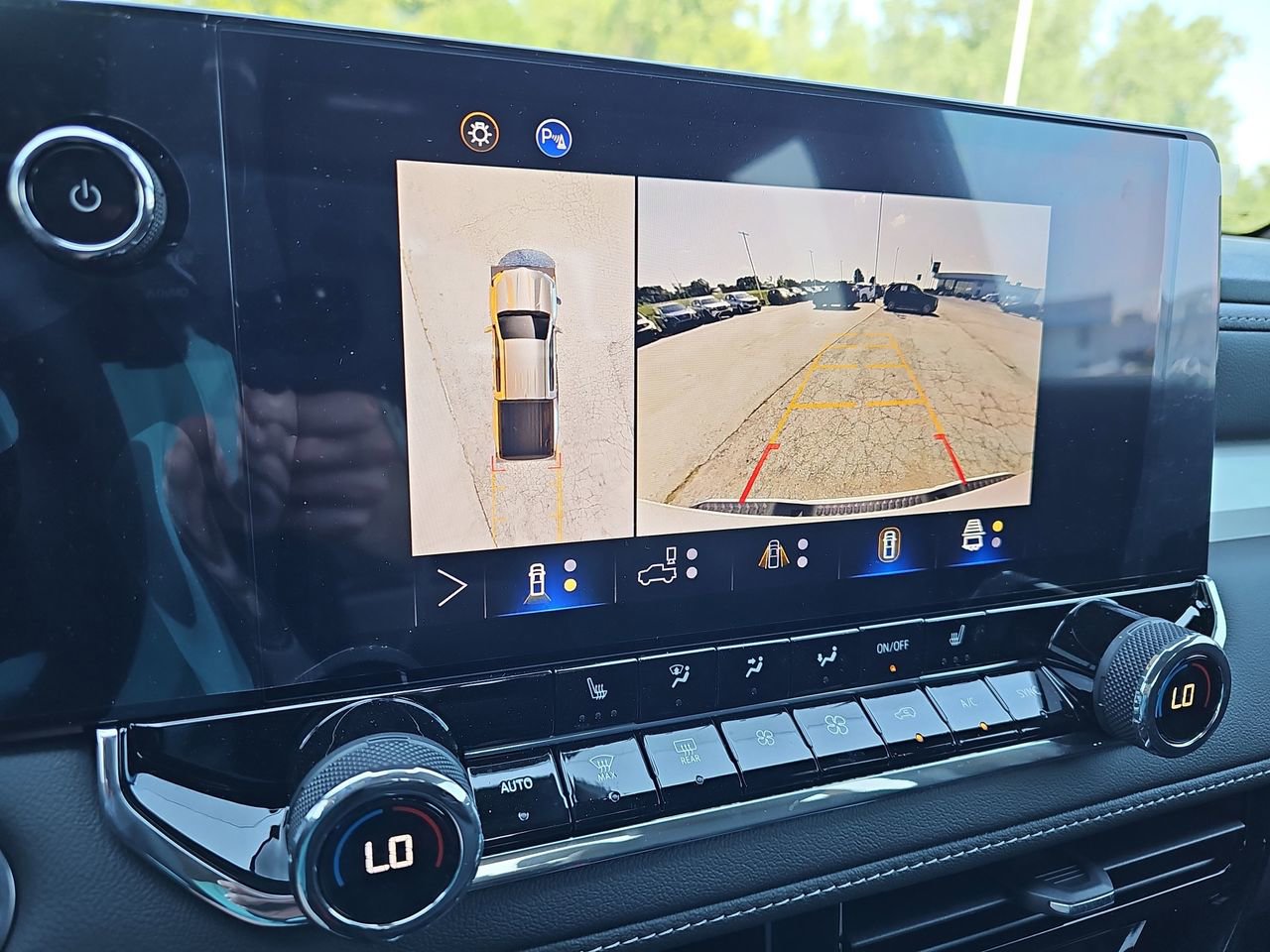 2025 Chevrolet Colorado Work Truck - Photo 22