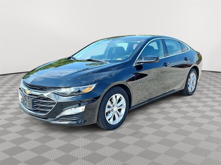 2022 Chevrolet Malibu LT Car