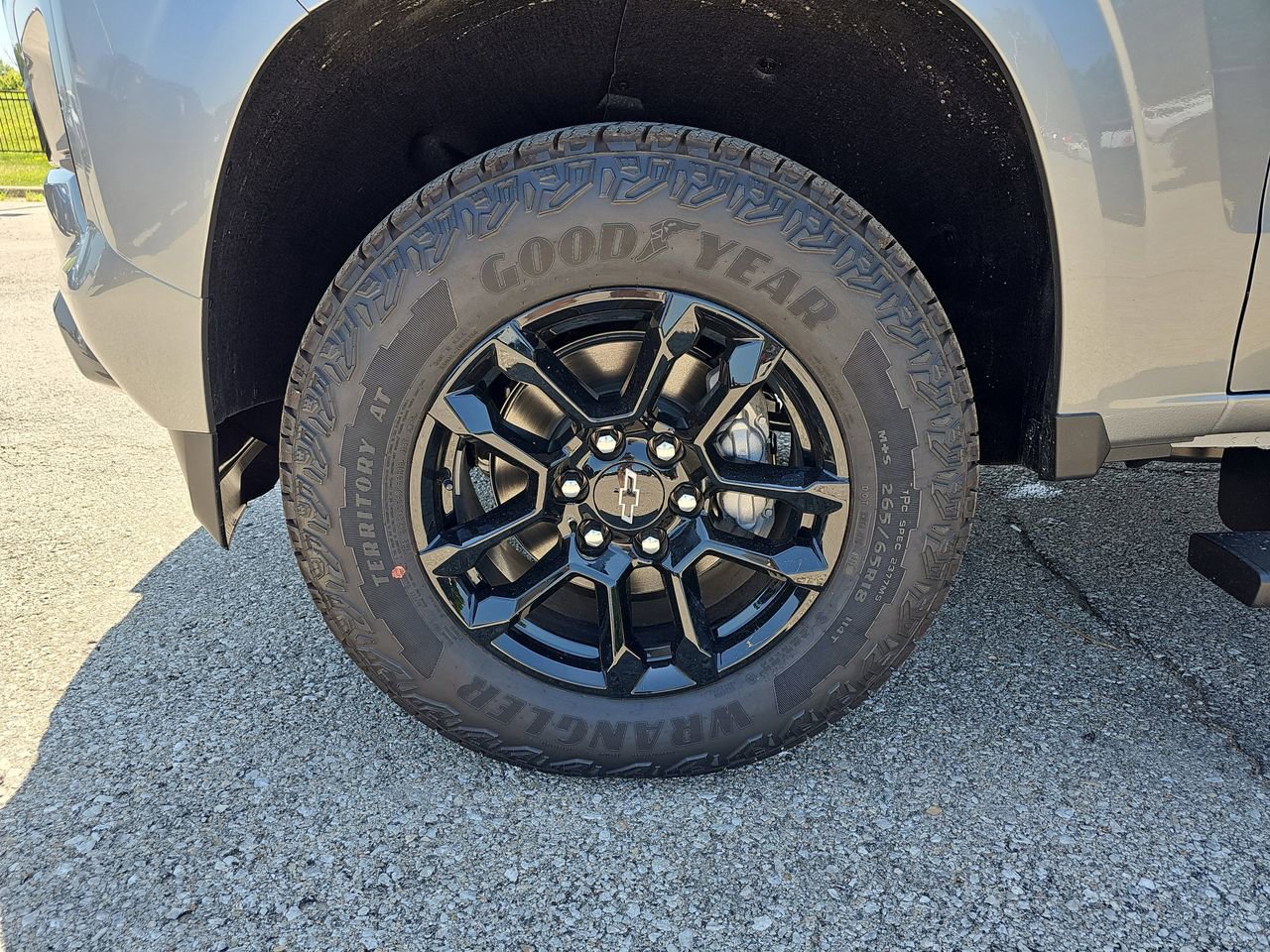 2025 Chevrolet Colorado Z71 - Photo 30