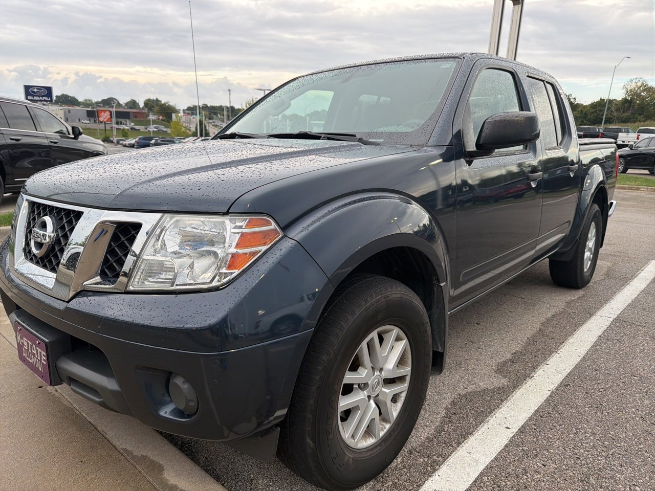 2019 Nissan Frontier SV photo 2