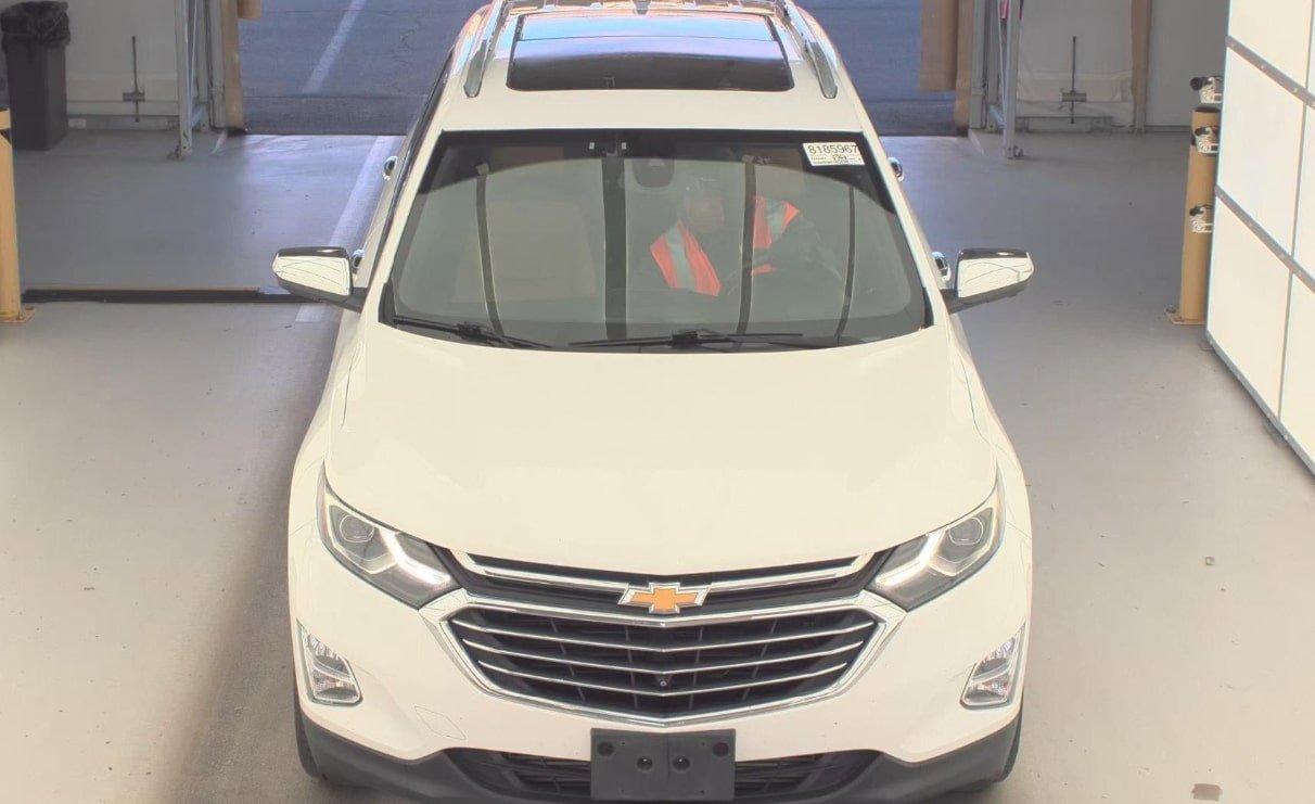 2019 Chevrolet Equinox Premier photo 2