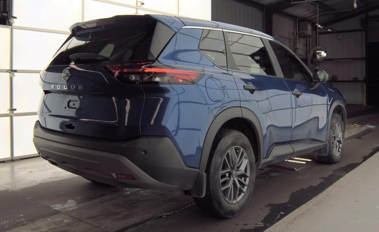 2023 Nissan Rogue S photo 3