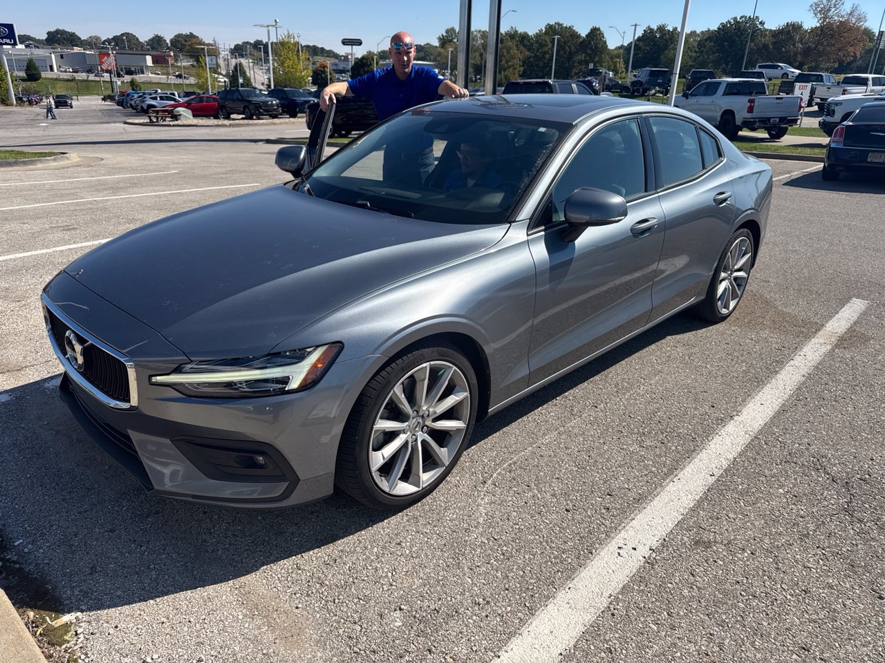 Used 2021 Volvo S60 Momentum with VIN 7JRA22TK4MG092560 for sale in Kansas City