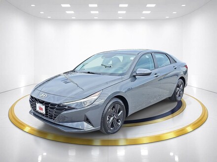 2023 Hyundai Elantra SEL Sedan