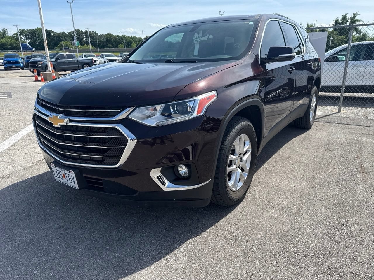 Used 2020 Chevrolet Traverse 1LT with VIN 1GNEVGKW0LJ187697 for sale in Kansas City