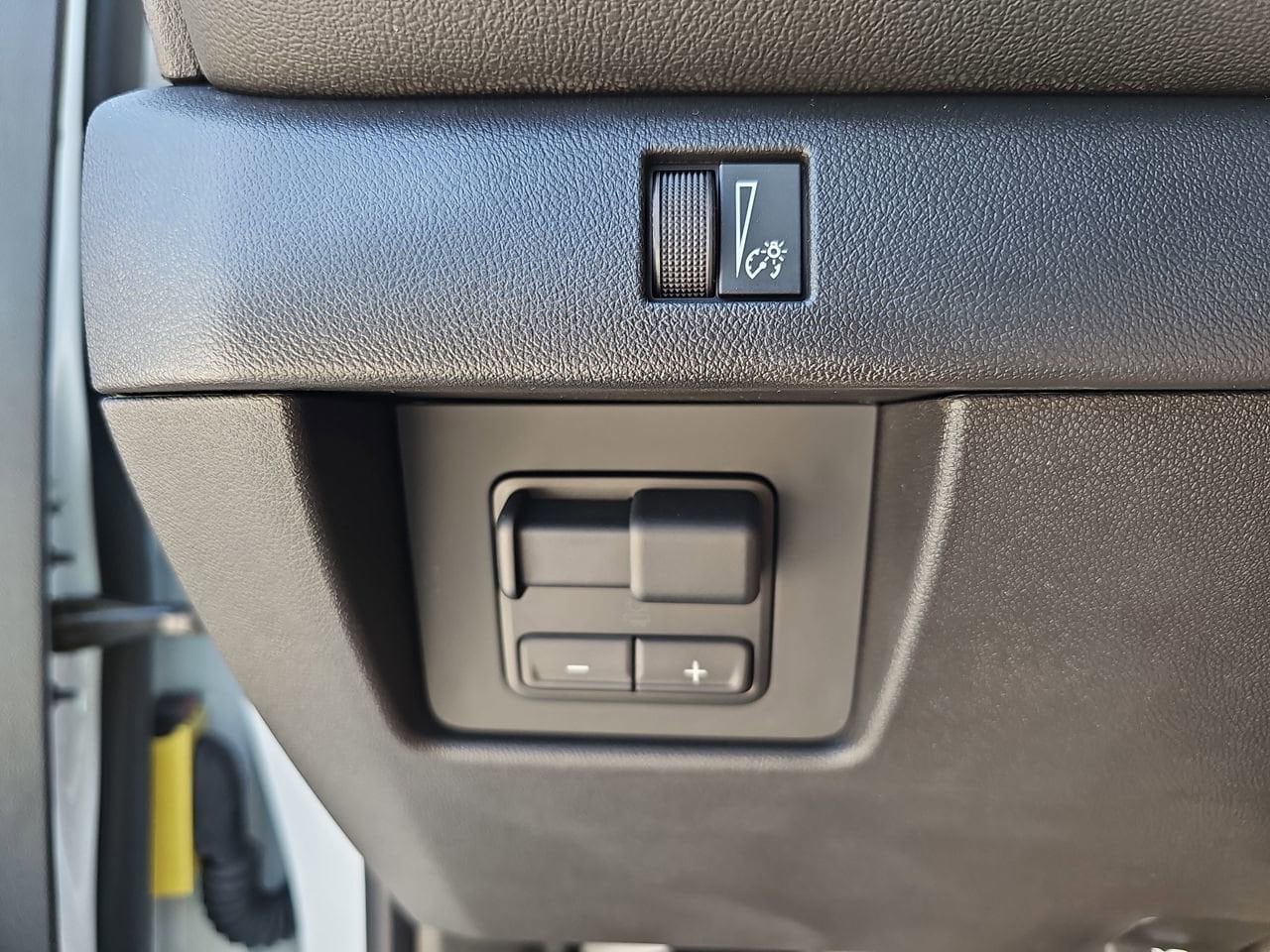 2025 Chevrolet Colorado Work Truck - Photo 32