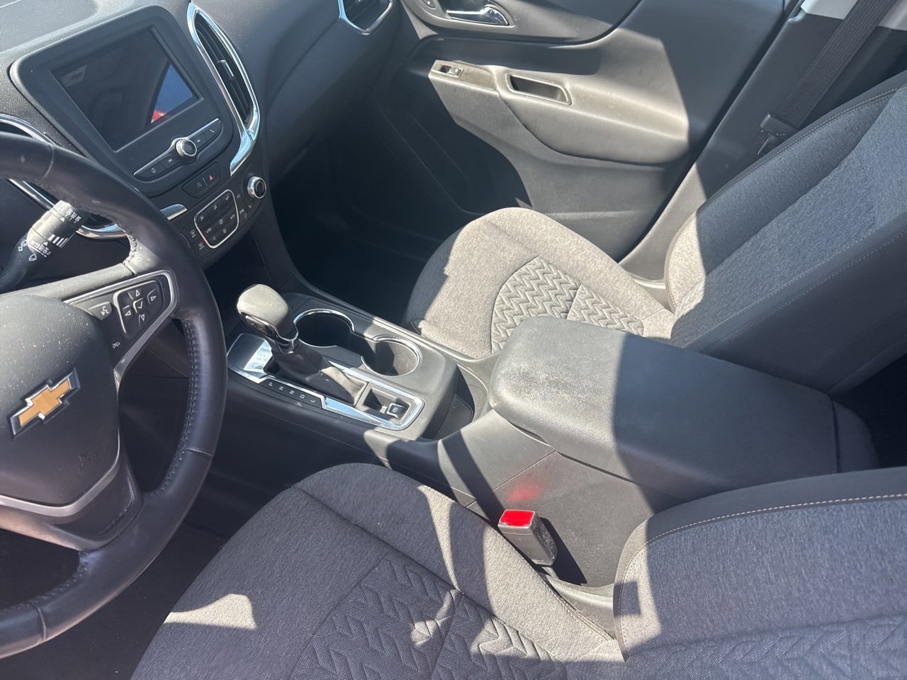 Used 2022 Chevrolet Equinox LT with VIN 3GNAXKEVXNL281693 for sale in Kansas City