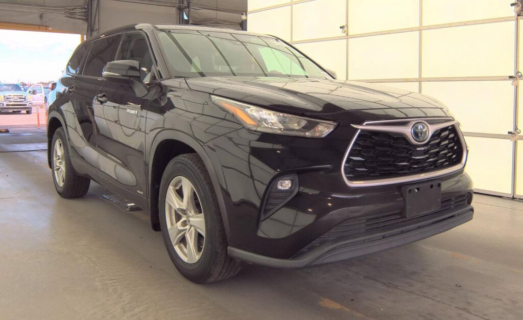 Used 2020 Toyota Highlander Hybrid LE