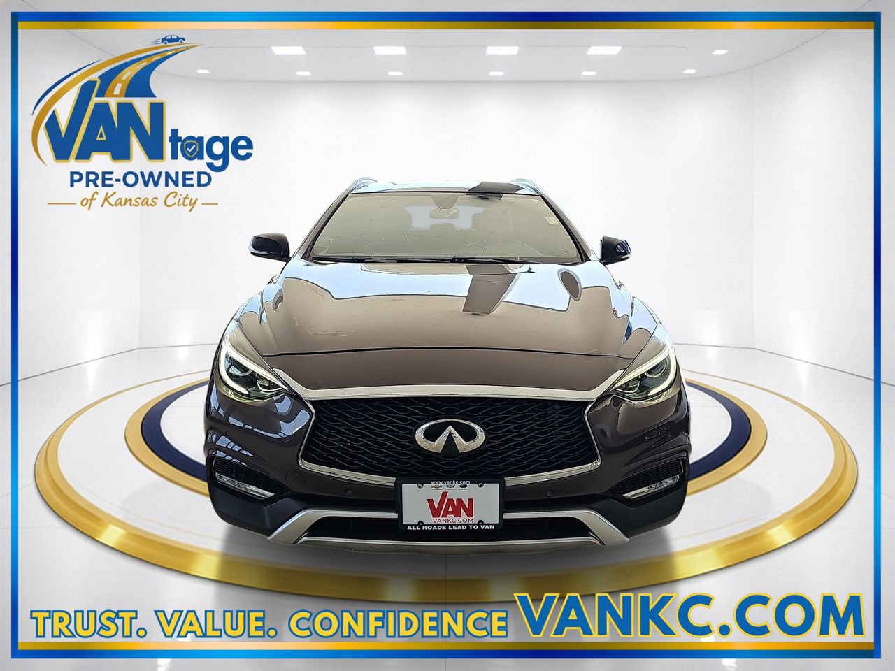 Used 2017 INFINITI QX30 Premium with VIN SJKCH5CR2HA031363 for sale in Kansas City