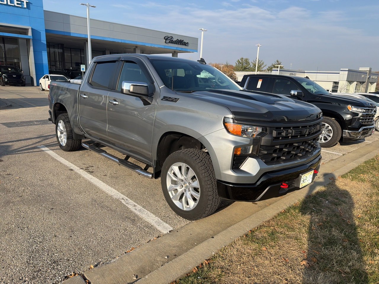 2023 Chevrolet Silverado 1500 Custom Trail Boss photo 2