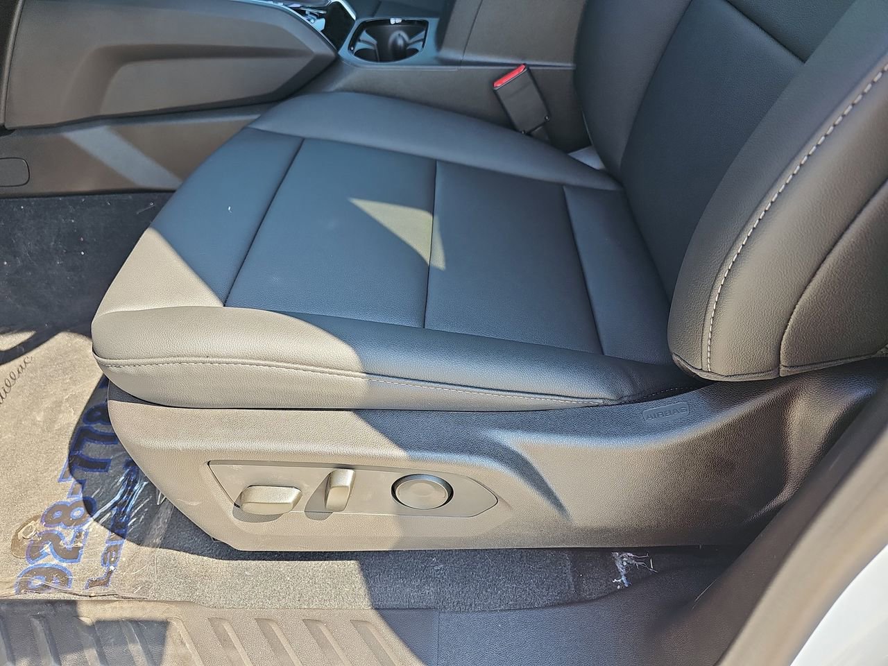 2025 Chevrolet Colorado Work Truck - Photo 16