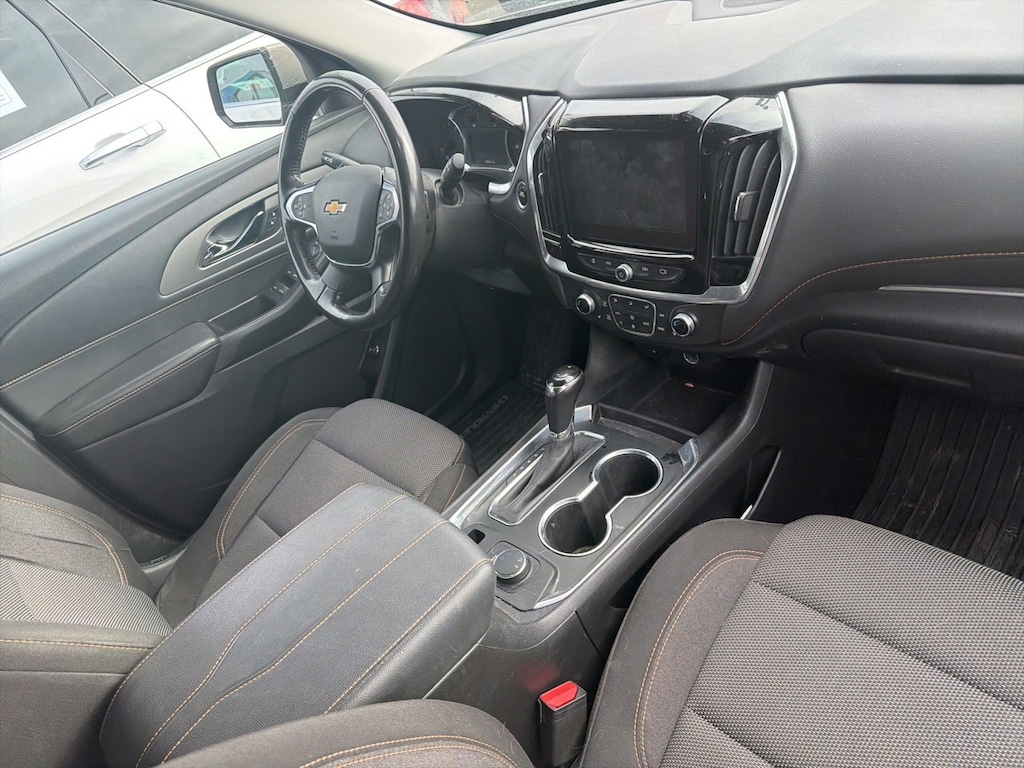 Used 2019 Chevrolet Traverse LT Cloth SUV